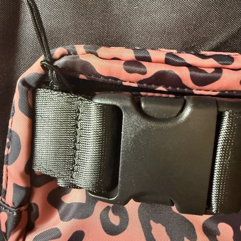 New Lululemon athletica Black and Pink Leopard Everywhere Belt Bag - Picture 5 of 7